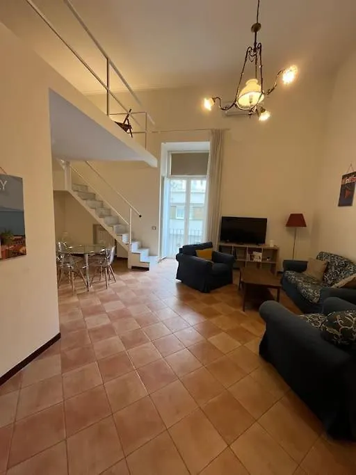 Appartamento Casa Nostra A Chiaia Napoli